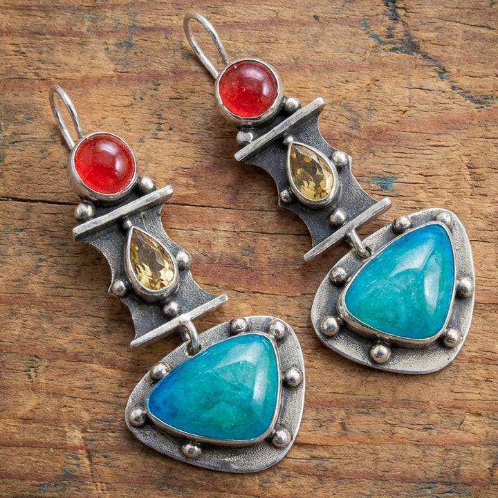 Pendientes vintage con zirconia azul en forma de gota de agua