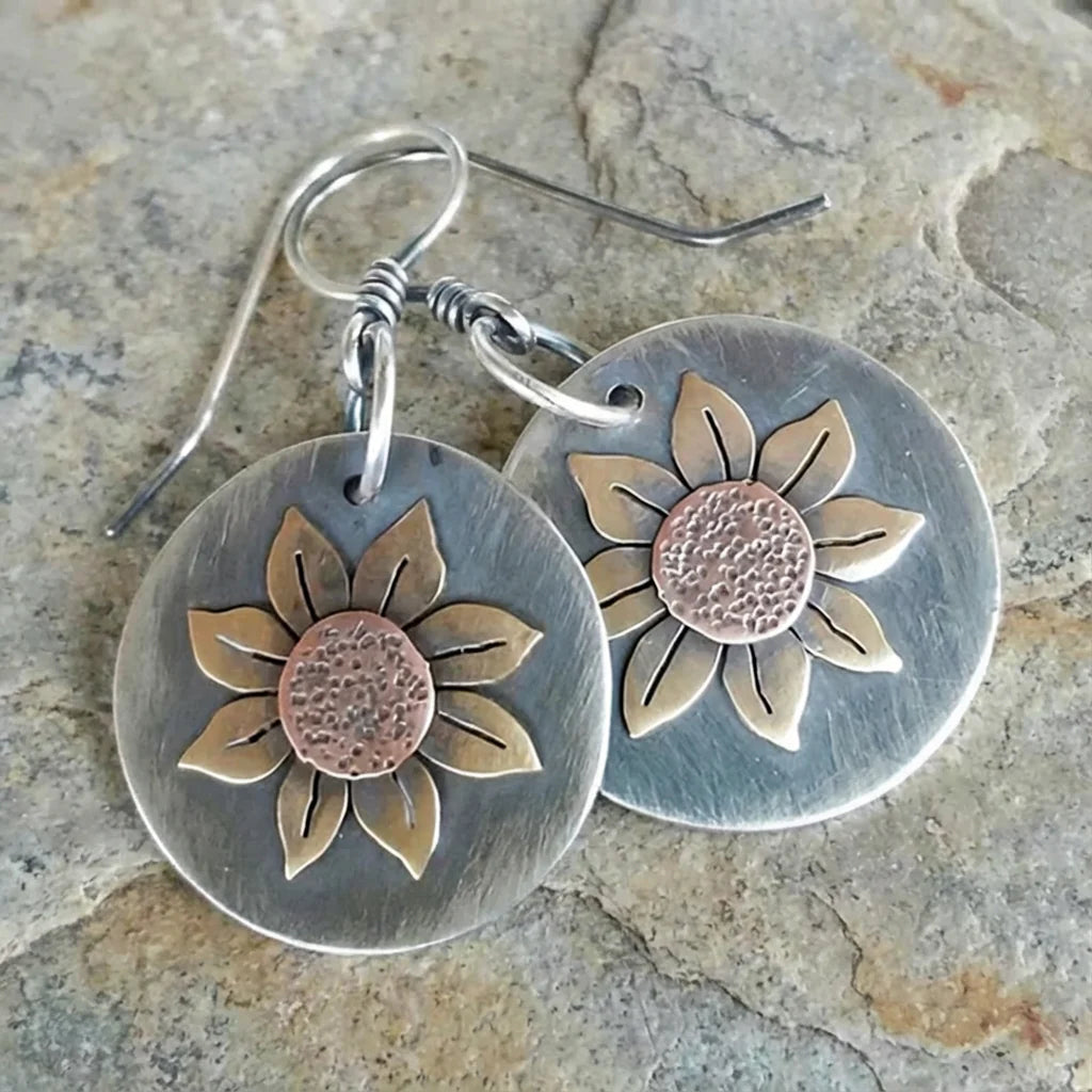 Pendientes vintage redondos con girasoles