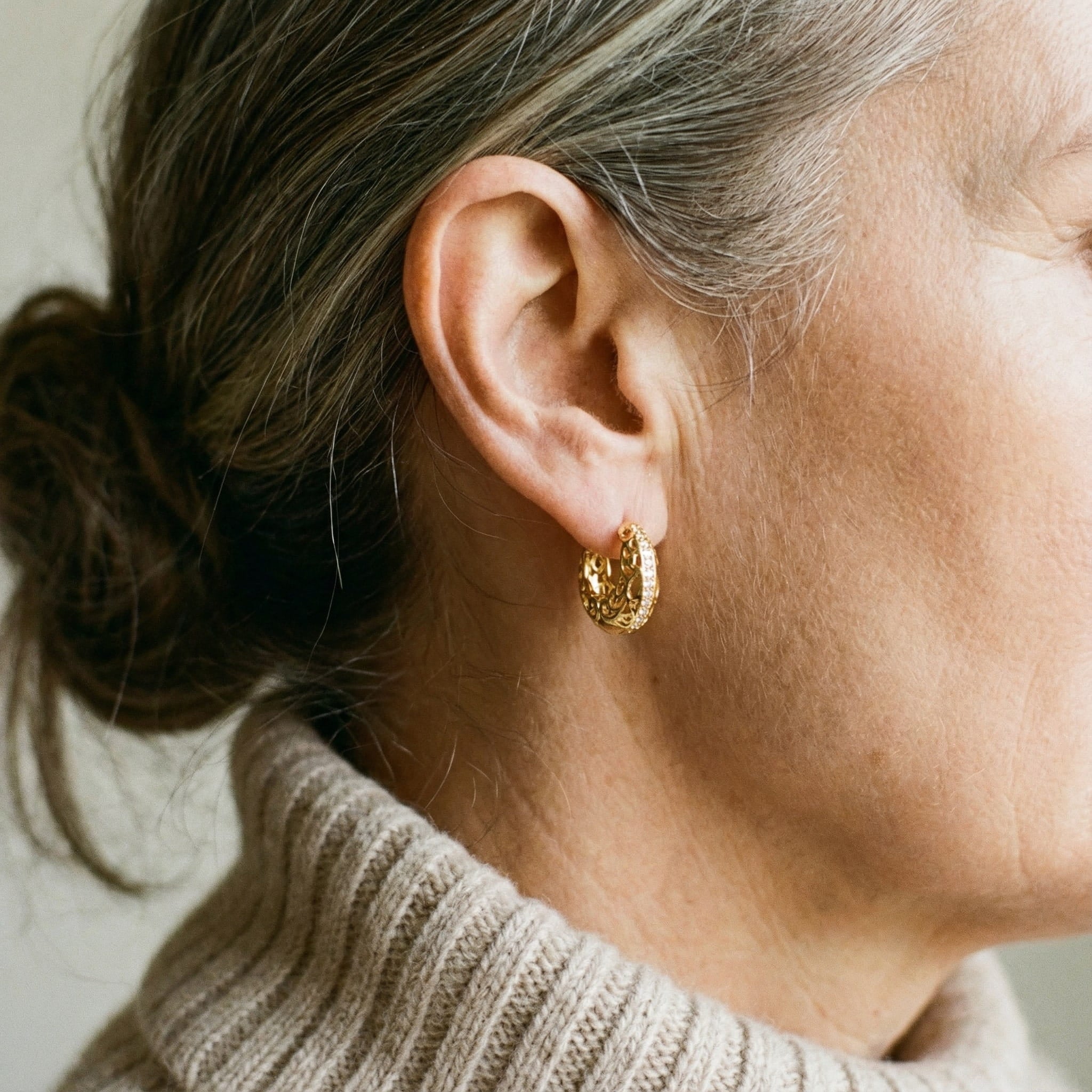 Pendientes Minimalistas Mandala en Oro