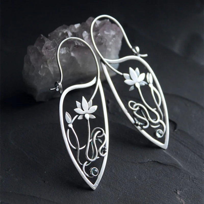 Pendientes de plata esterlina con flor de loto