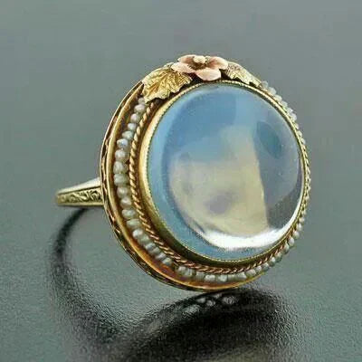 Anillo vintage con piedra de luna redondeada