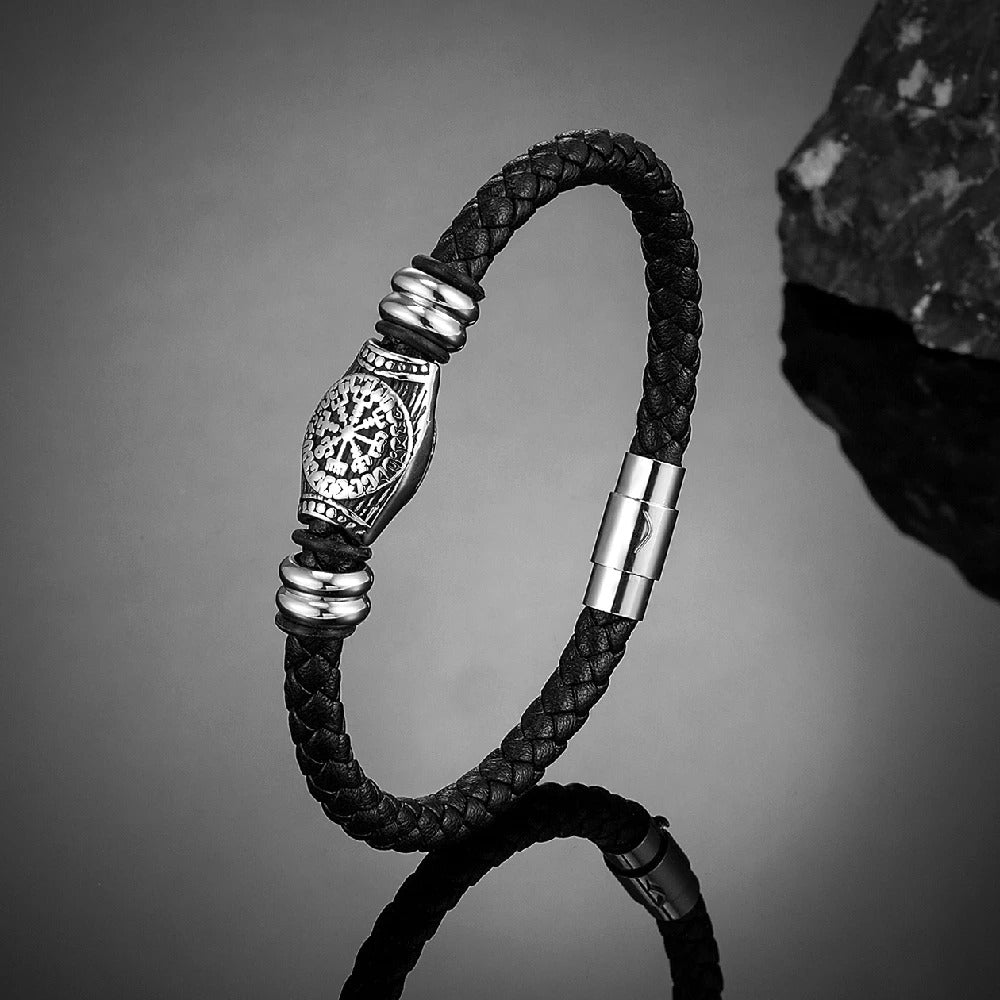 Pulsera de cuero trenzada Viking Compass negra