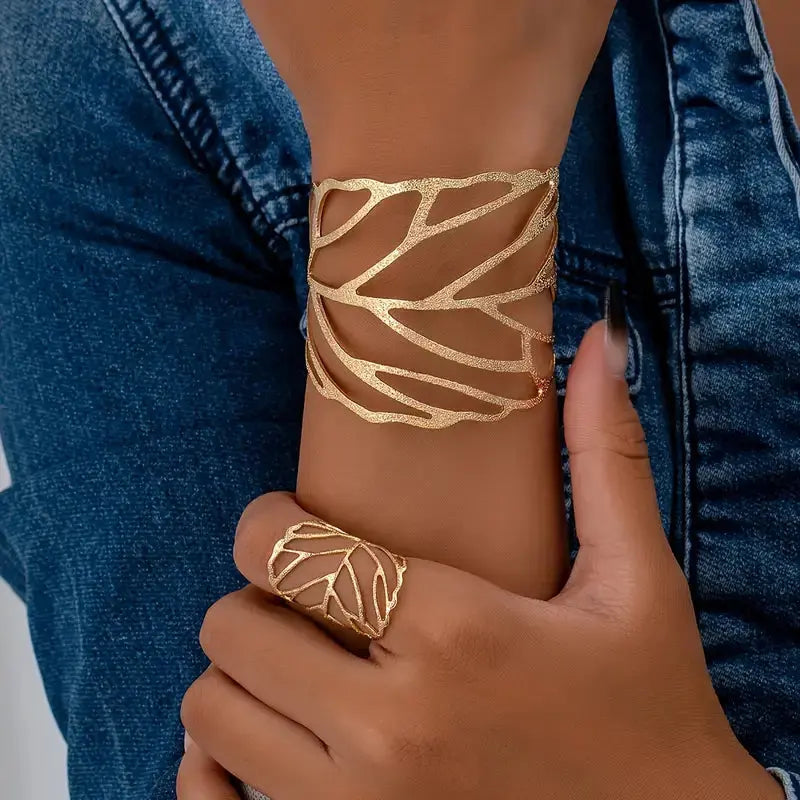 Pulsera Brazalete Vintage con Diseño de Hoja