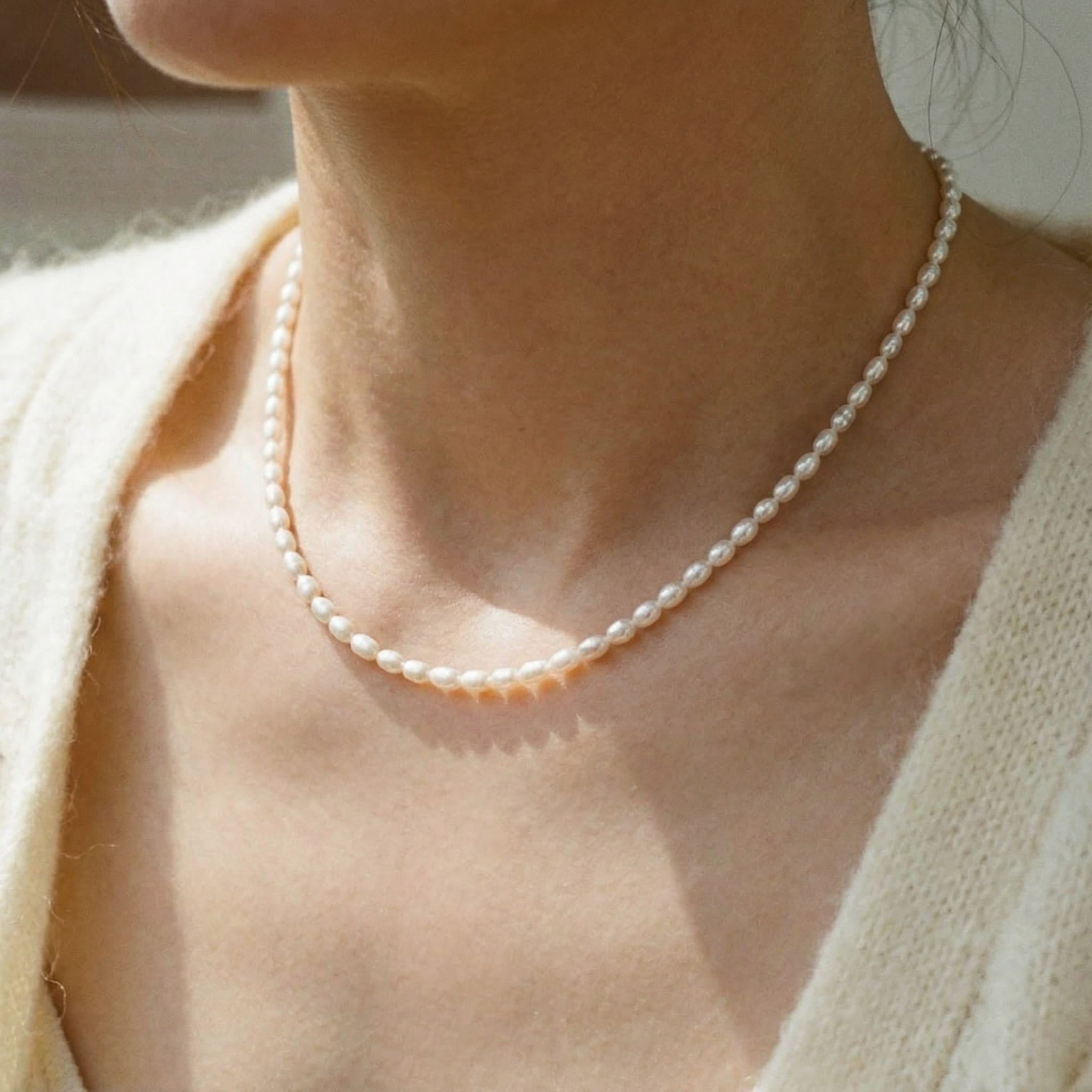 Collar Elegante de Perlas